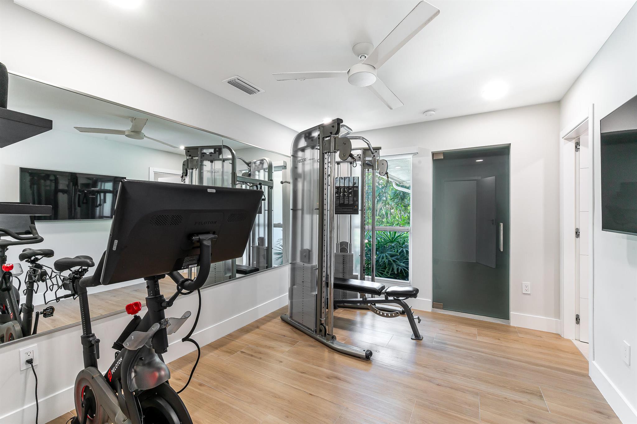 Delaire Country Club - Residential