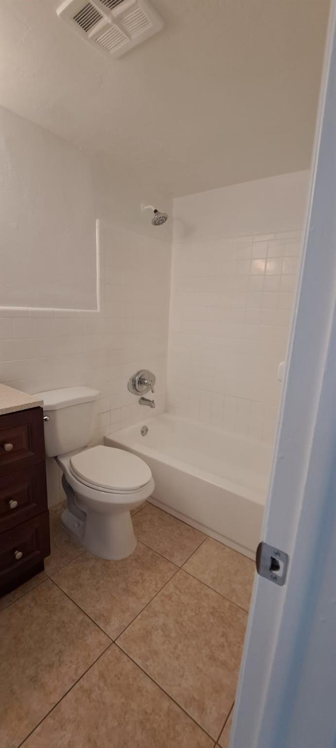 Ocean Ridge Resub Of Blk - Residential Lease