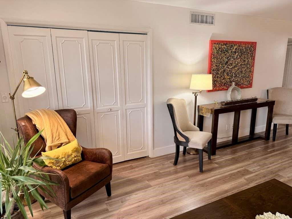 No 27 Palm-Aire Country C - Residential Lease