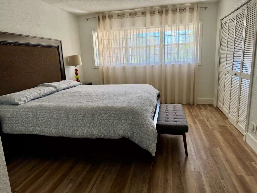 No 27 Palm-Aire Country C - Residential Lease