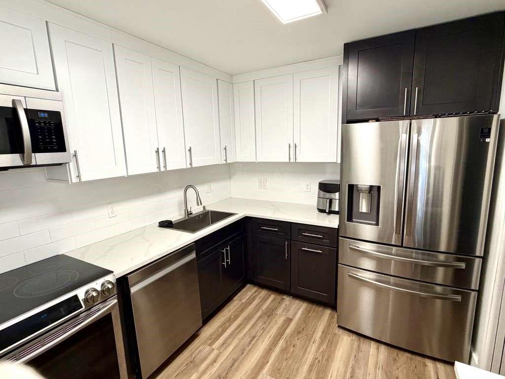 No 27 Palm-Aire Country C - Residential Lease