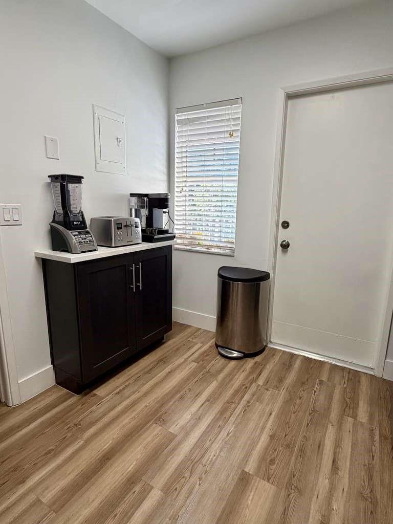 No 27 Palm-Aire Country C - Residential Lease