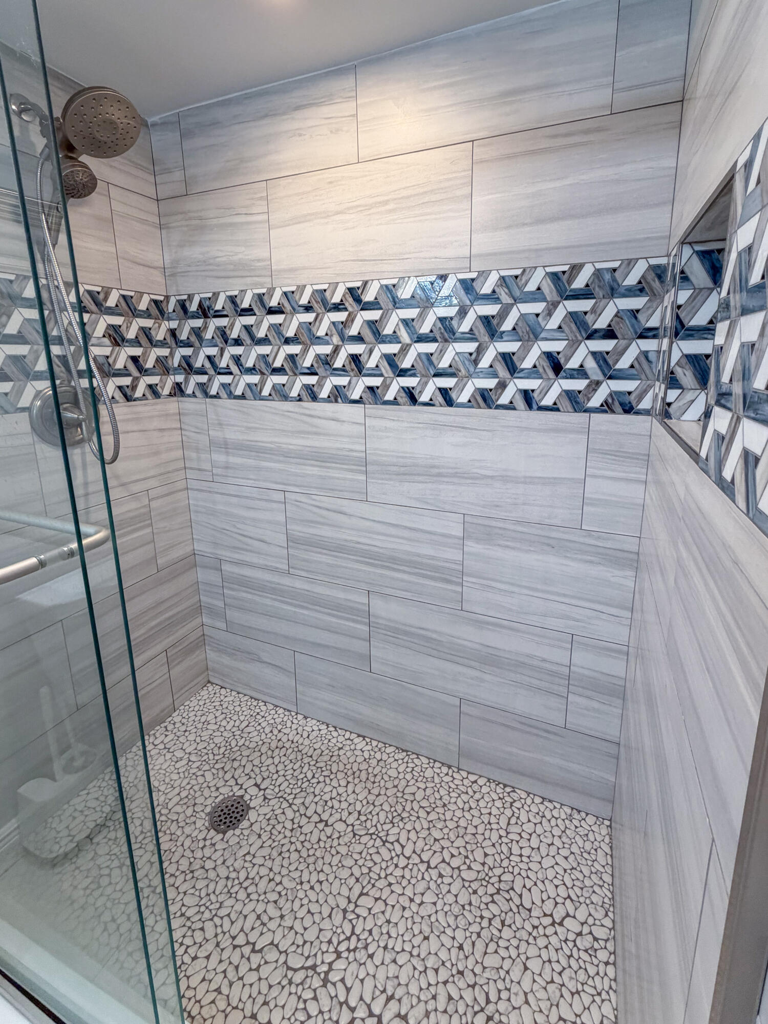 ATLANTIS III BY THE SEA, A CONDOMINIUM - Residential Lease