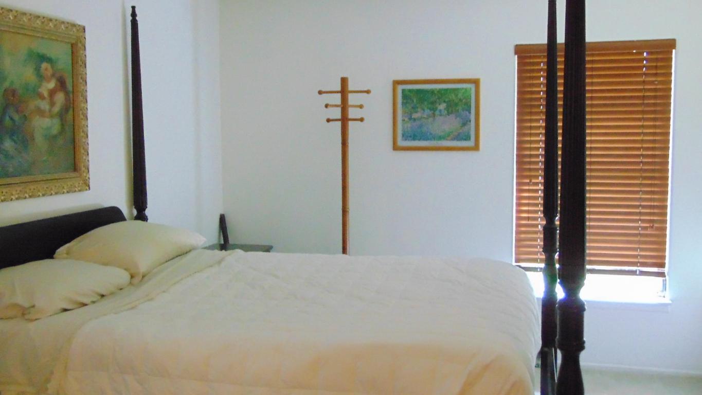 CINNAMON TREE - Residential