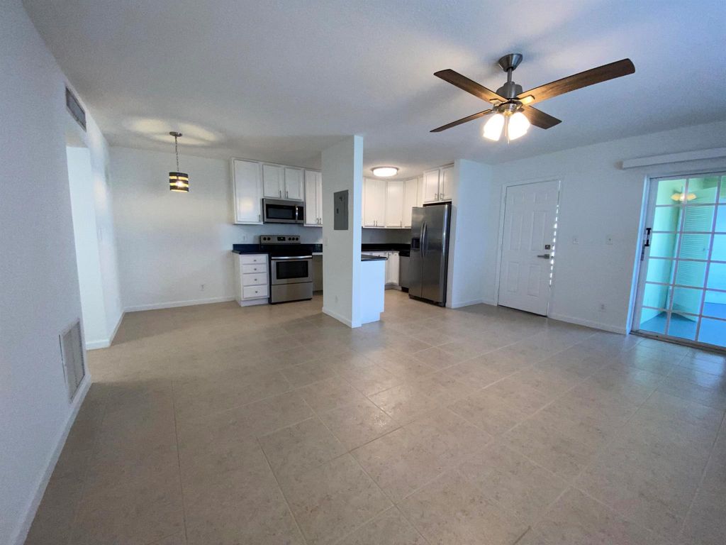 Photo of 102 N Lakeside Drive #5, Lake Worth Beach, FL 33460 (MLS # R10953105)