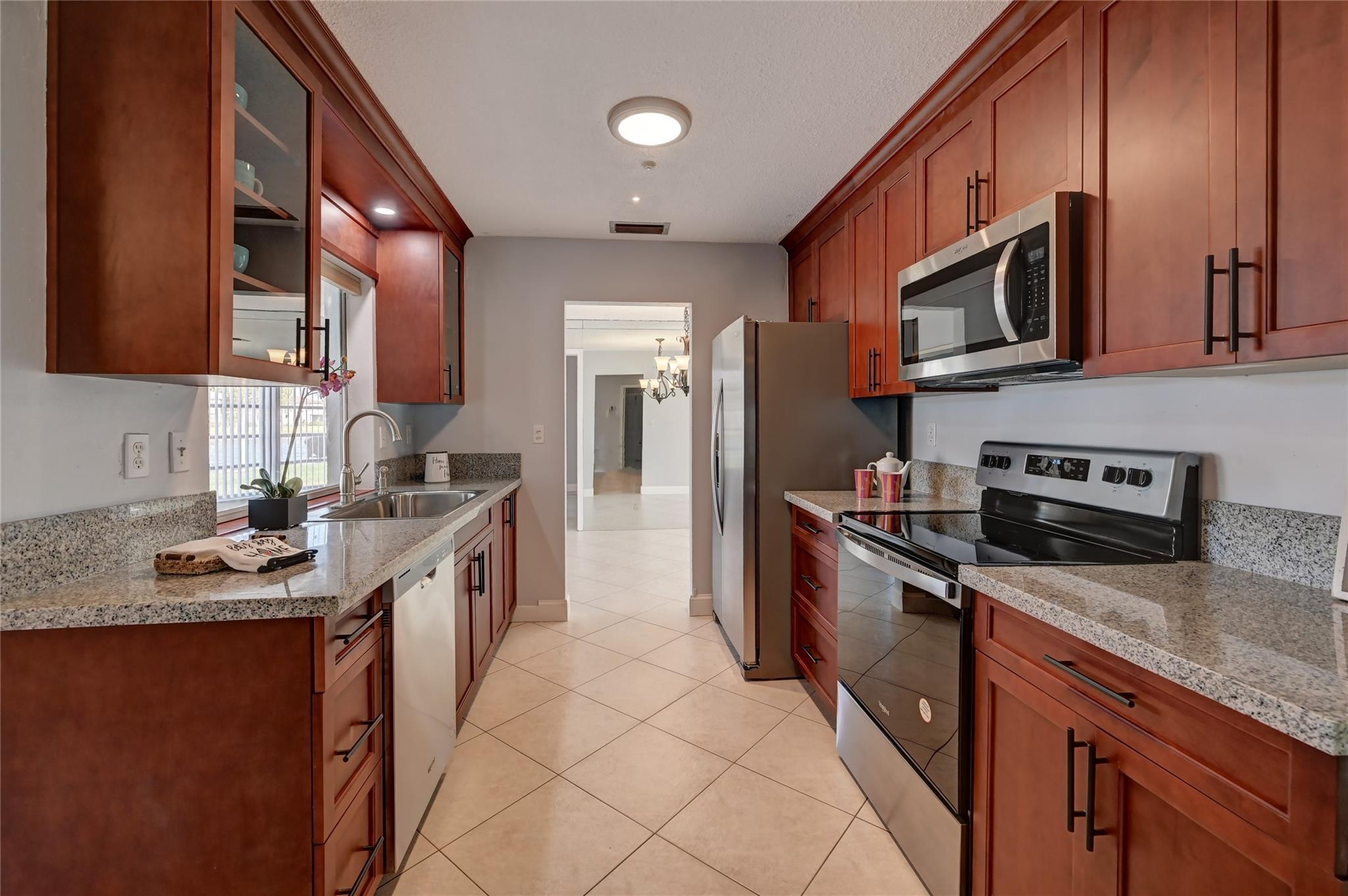 WESTWOOD COMMUNITY 2 - Residential Lease