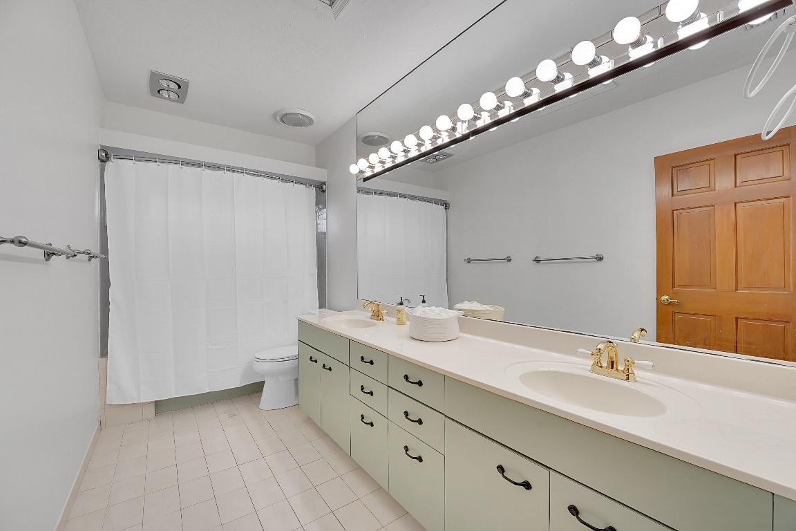 PGA RESORT COMMUNITY 6 - Residential