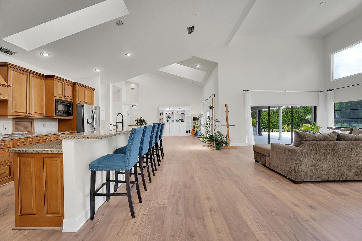 PGA RESORT COMMUNITY 6 - Residential