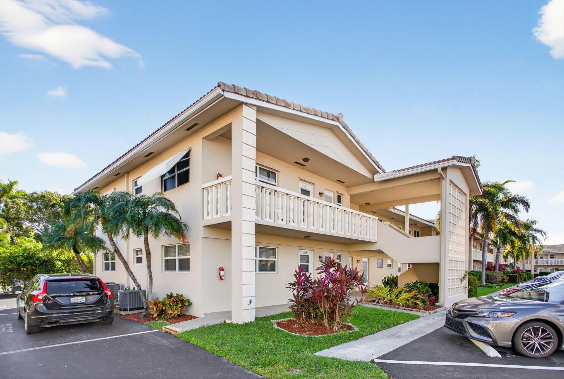 2131 NE 42nd Court 212e