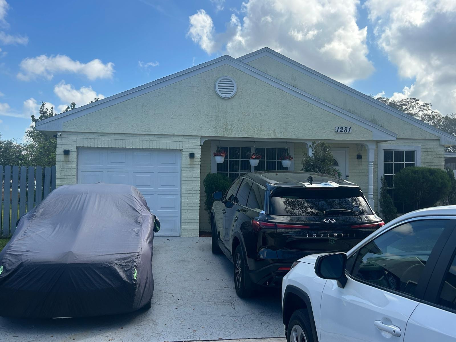 Cinnamon Place 1 121-26 B - Residential