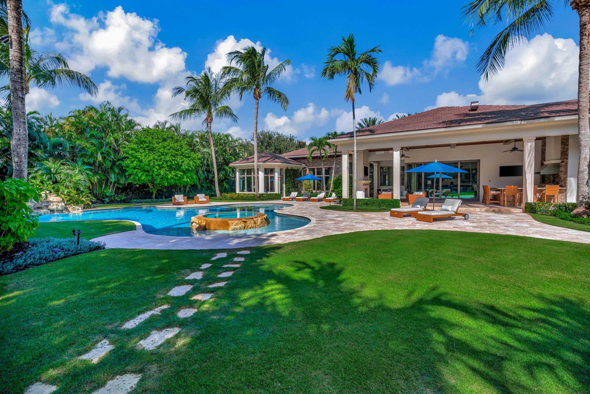 OLD PALM 3 - Residential