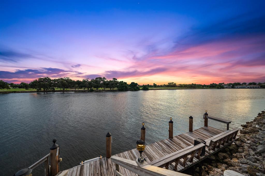 GEMINI CONDO - Residential