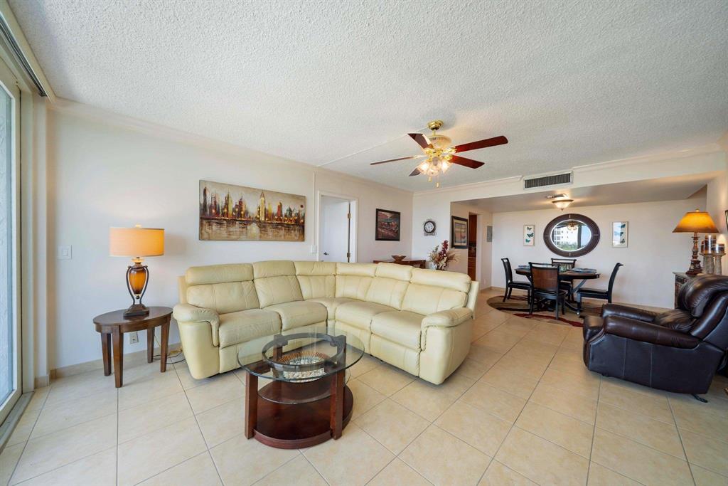 GEMINI CONDO - Residential