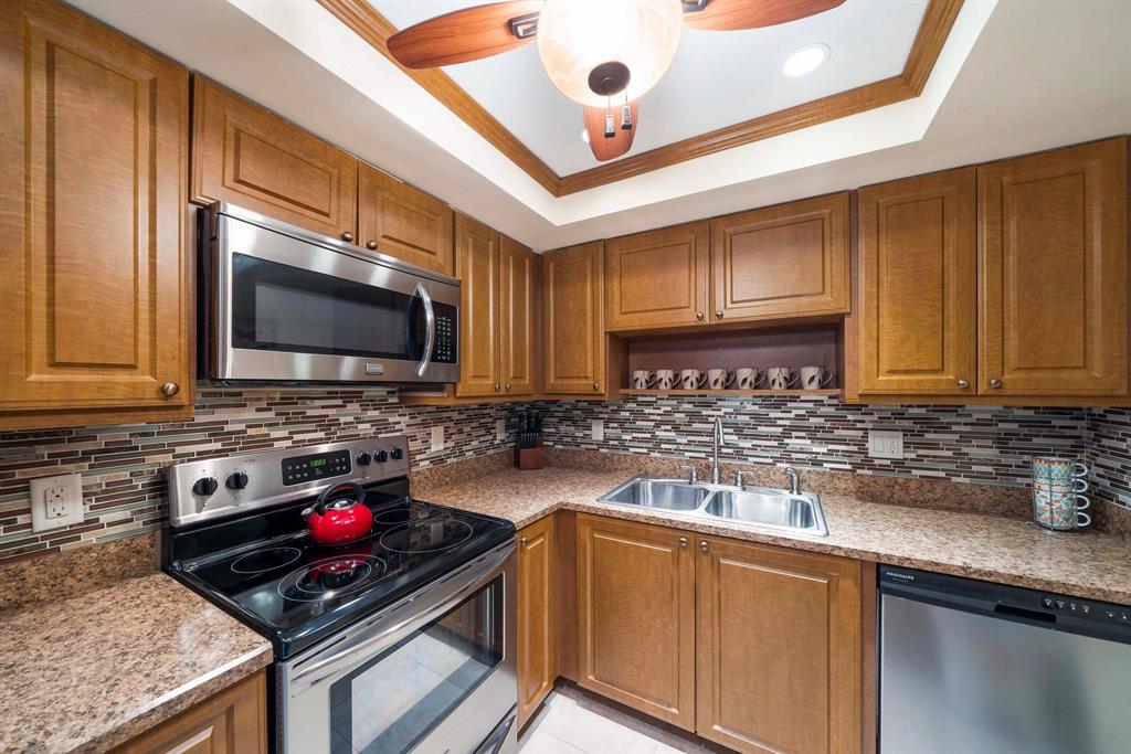 GEMINI CONDO - Residential