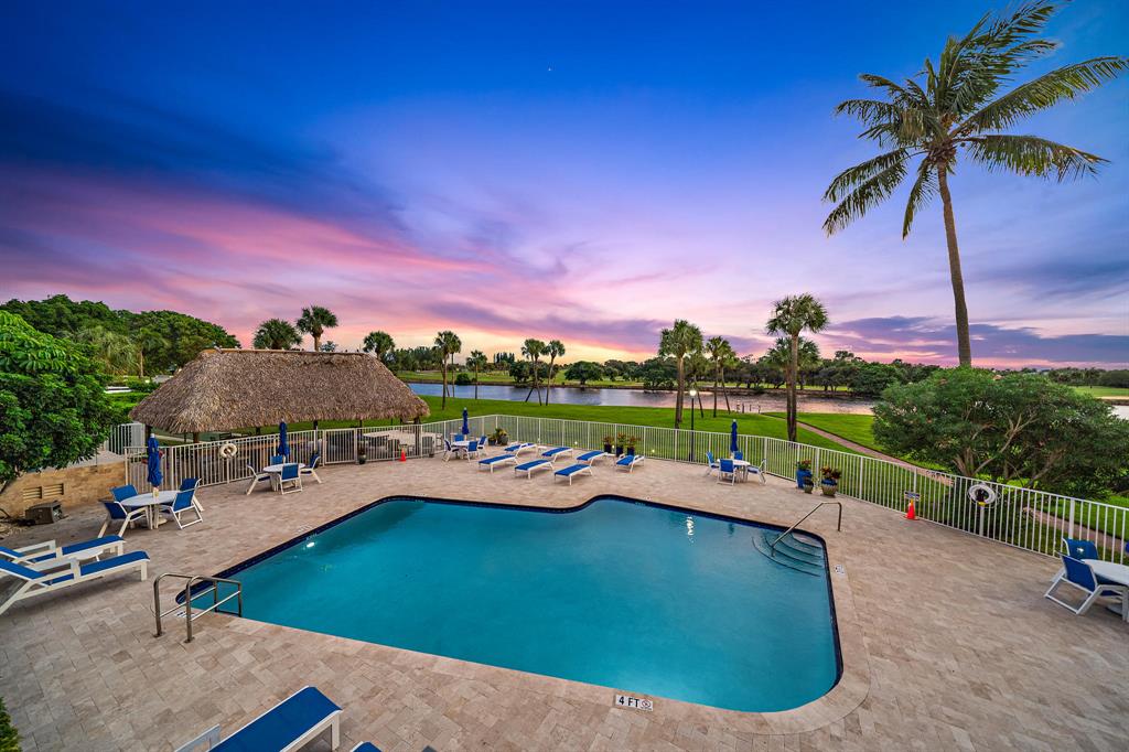 GEMINI CONDO - Residential