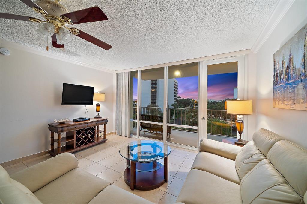 GEMINI CONDO - Residential