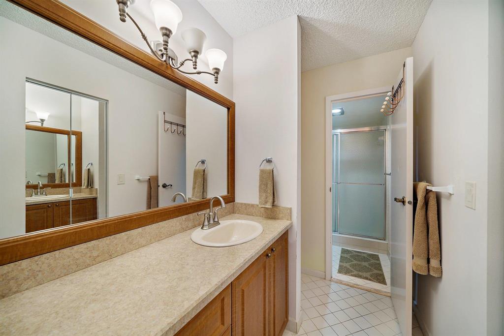 GEMINI CONDO - Residential