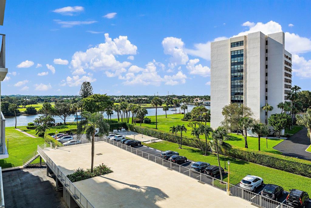 GEMINI CONDO - Residential