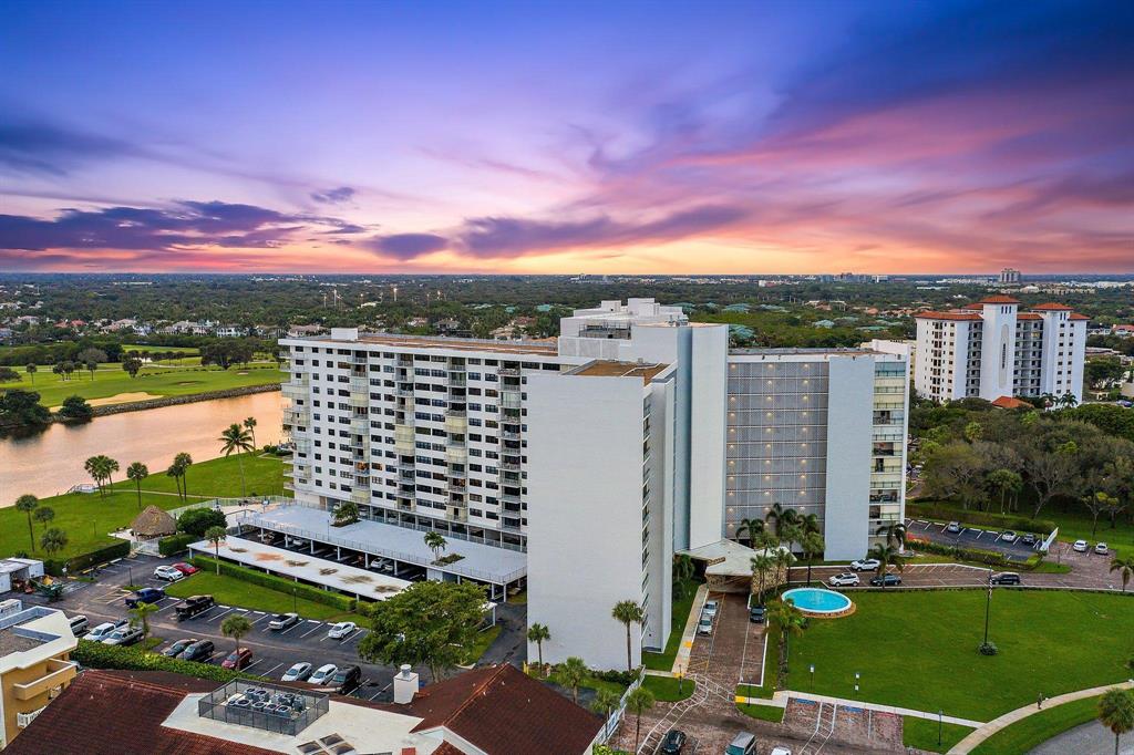 GEMINI CONDO - Residential