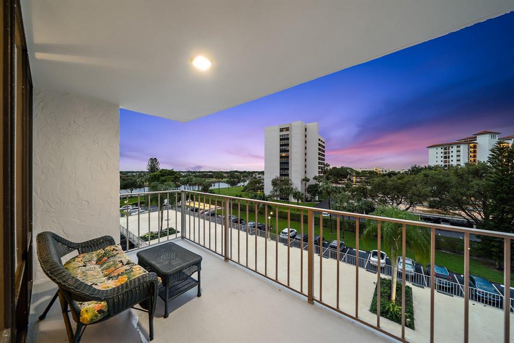 GEMINI CONDO - Residential