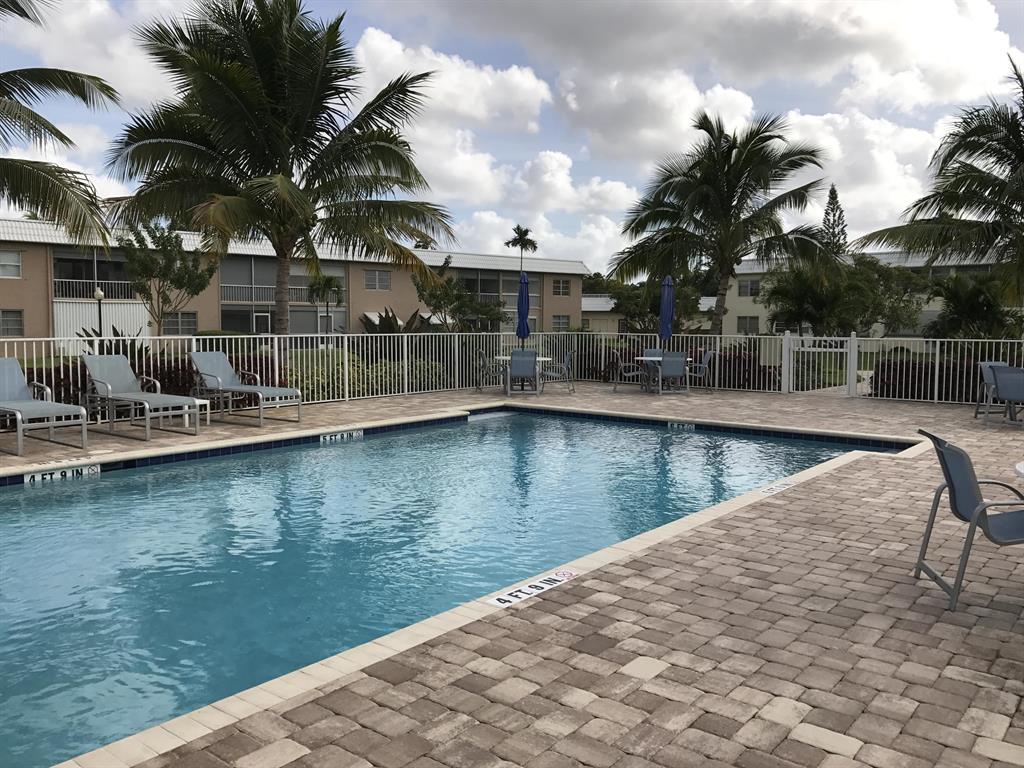 SANDALFOOT SOUTH ONE CONDO PT OF LTS 12, 33 AND 34 - Residential