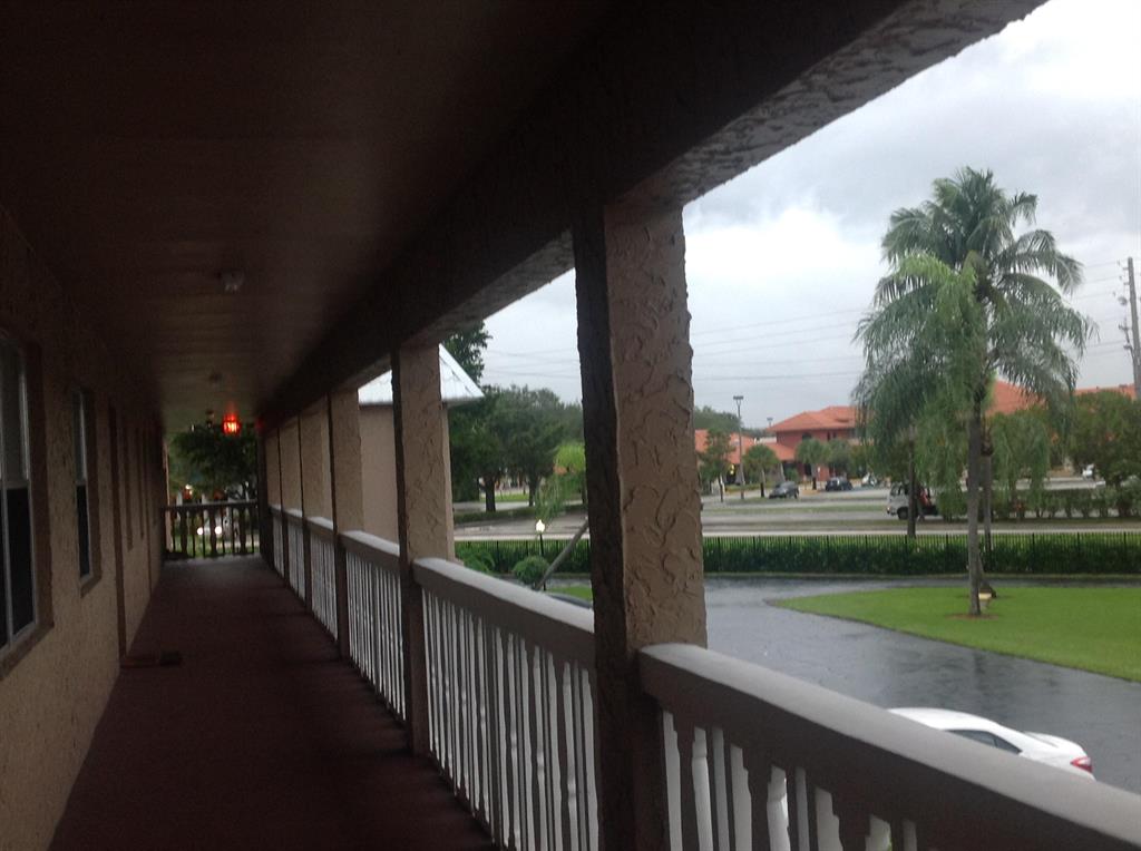 SANDALFOOT SOUTH ONE CONDO PT OF LTS 12, 33 AND 34 - Residential