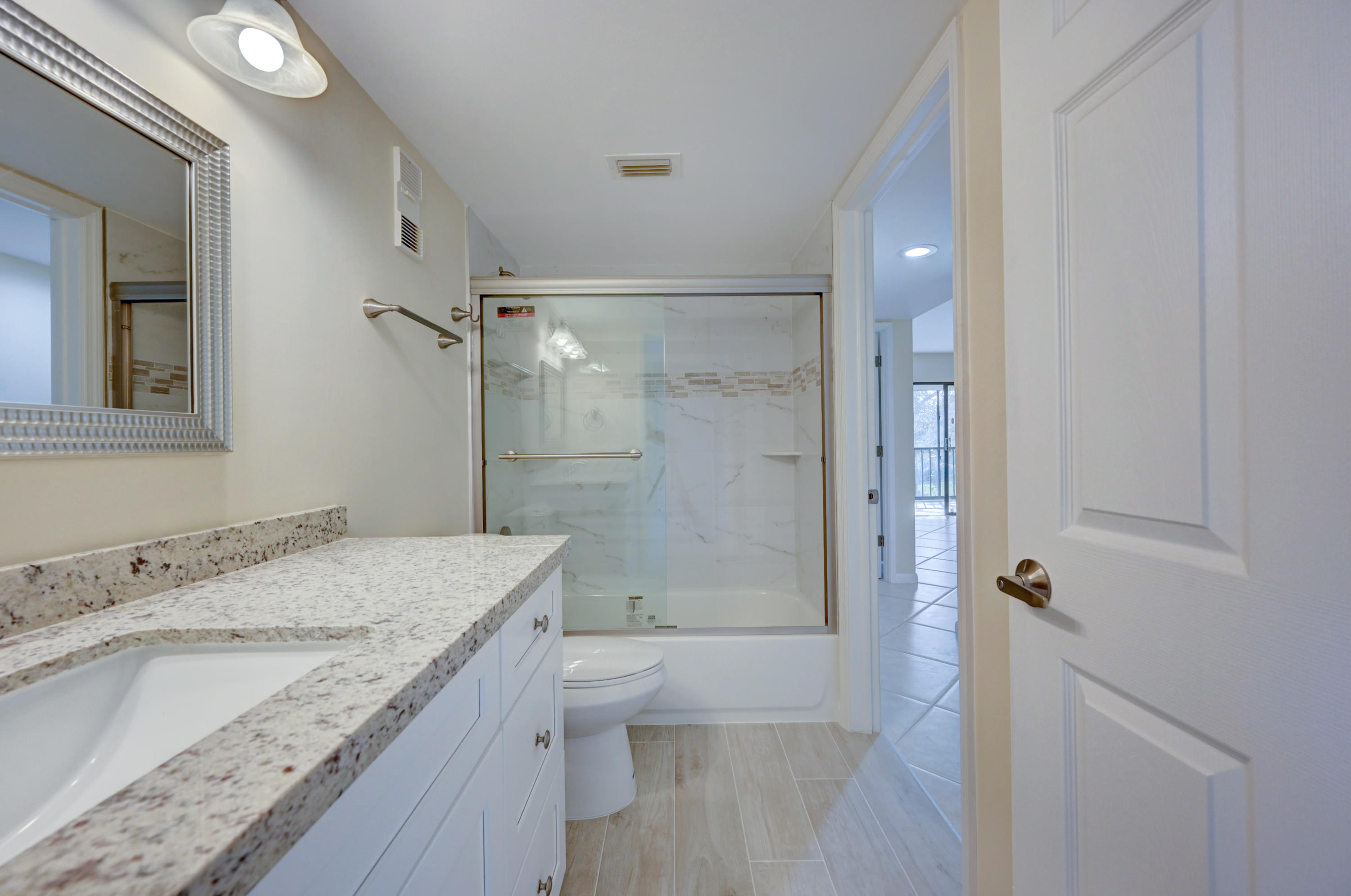 HUNTINGTON LAKES - Residential