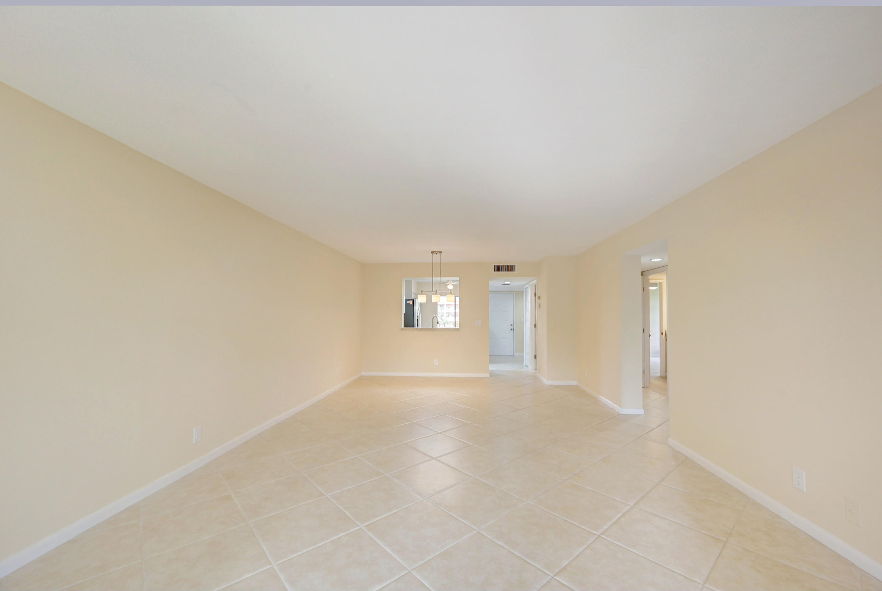 HUNTINGTON LAKES - Residential