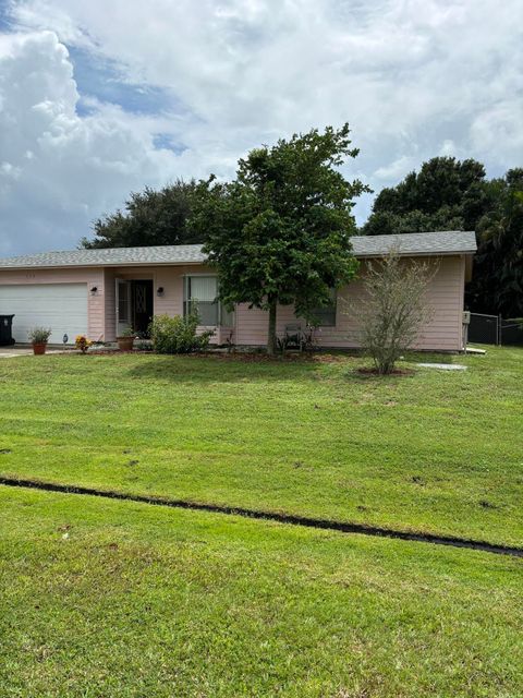 A home in Port St Lucie