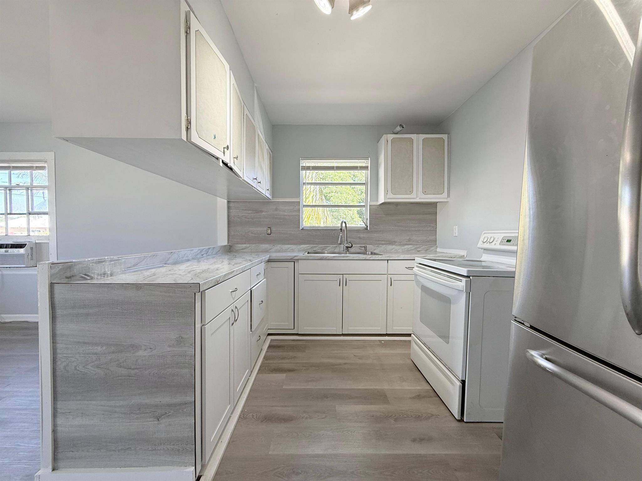 LAKEVIEW RIDGE - Residential Lease
