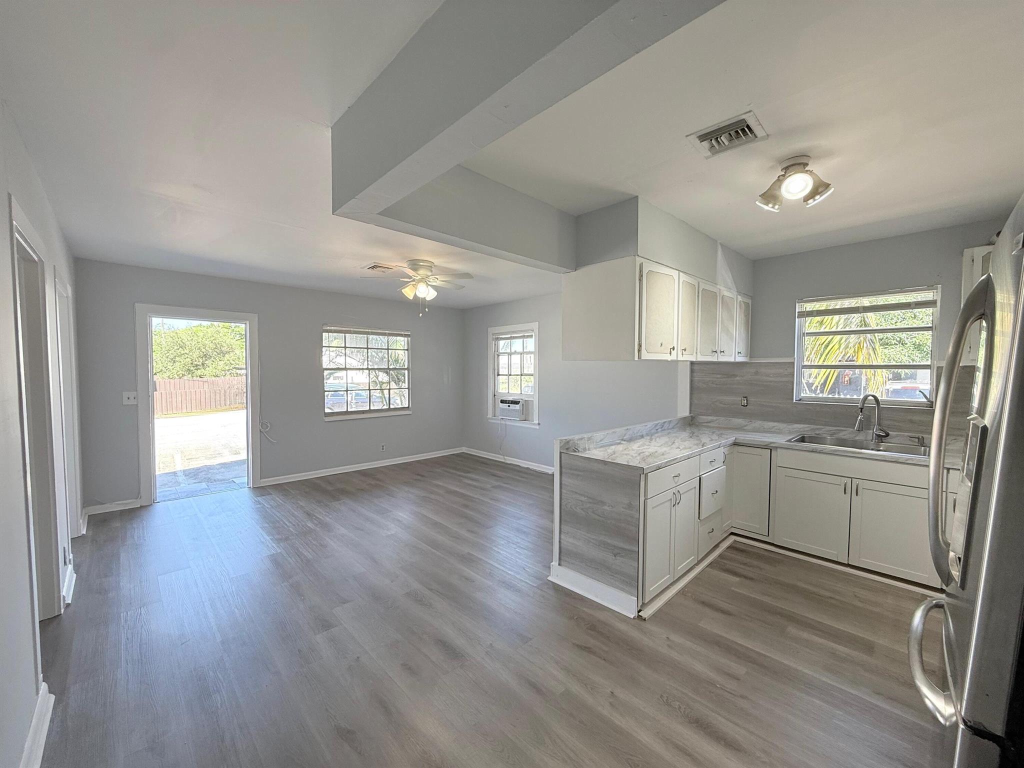 LAKEVIEW RIDGE - Residential Lease