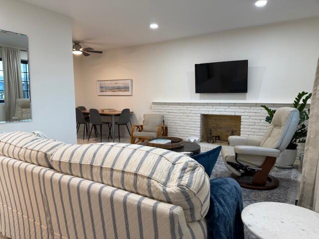 HOMEWOOD 4TH ADD - Residential Lease