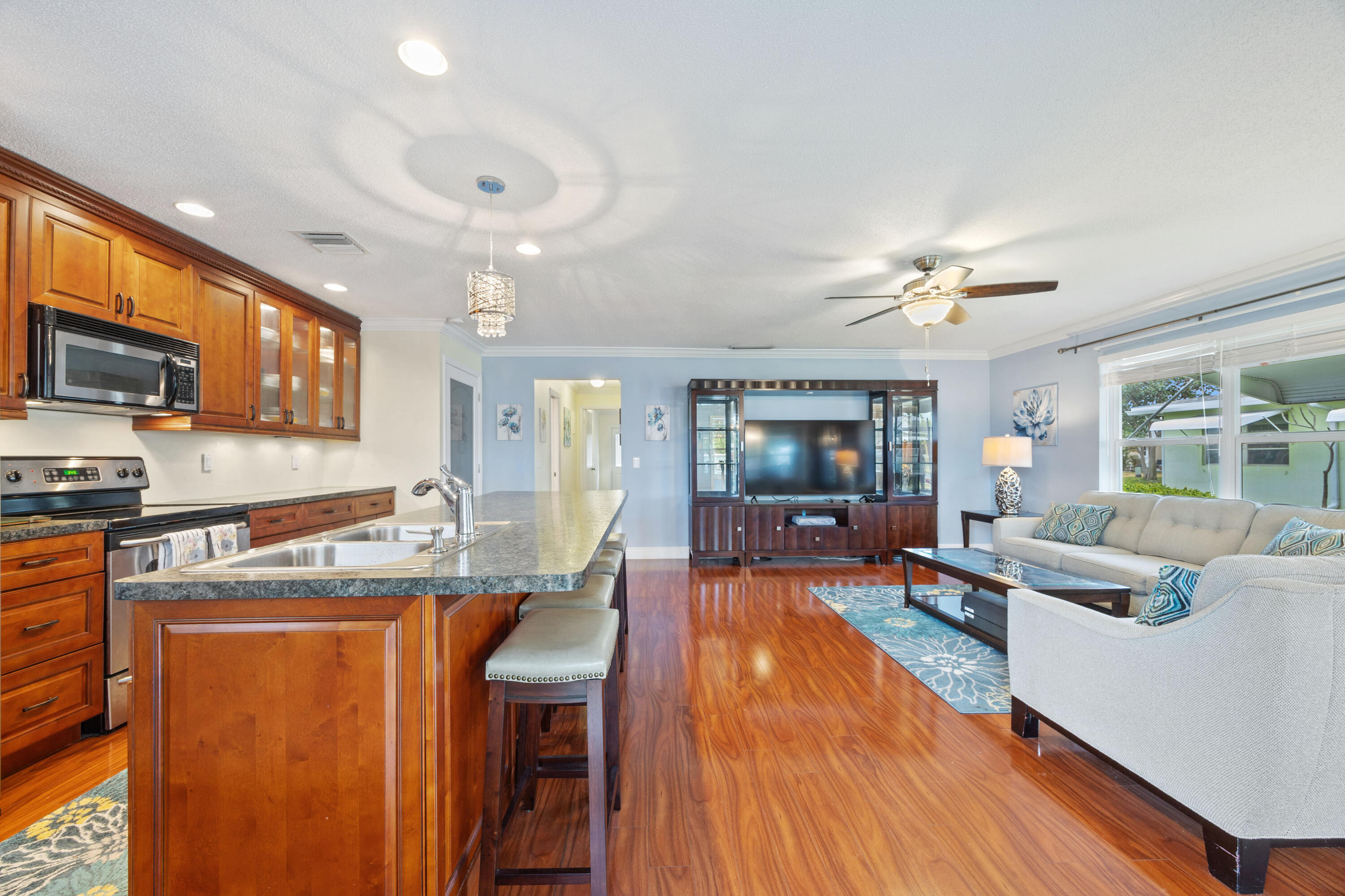 150 South Boulevard D