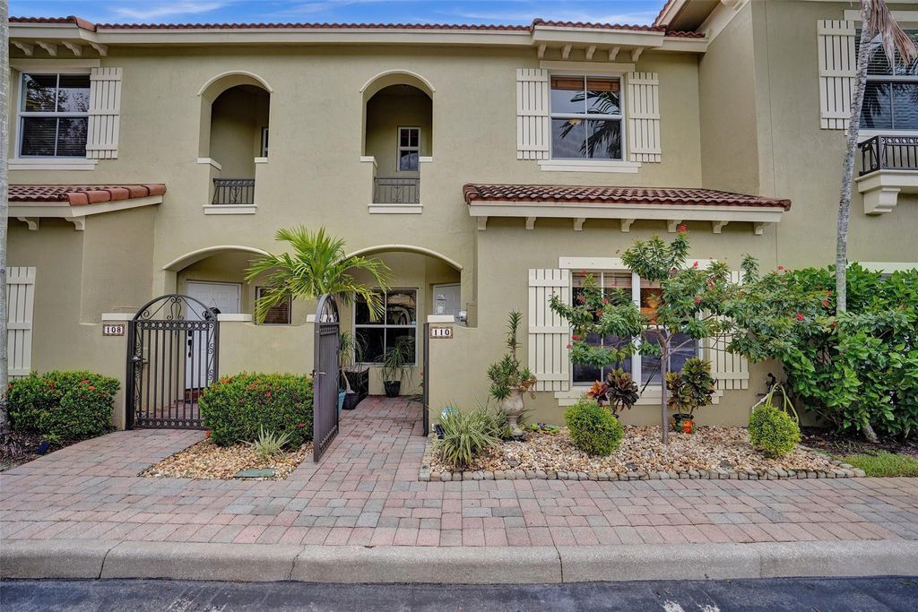 Photo of 110 Monterey Bay Drive #110, Boynton Beach, FL 33426 (MLS # F10462831)