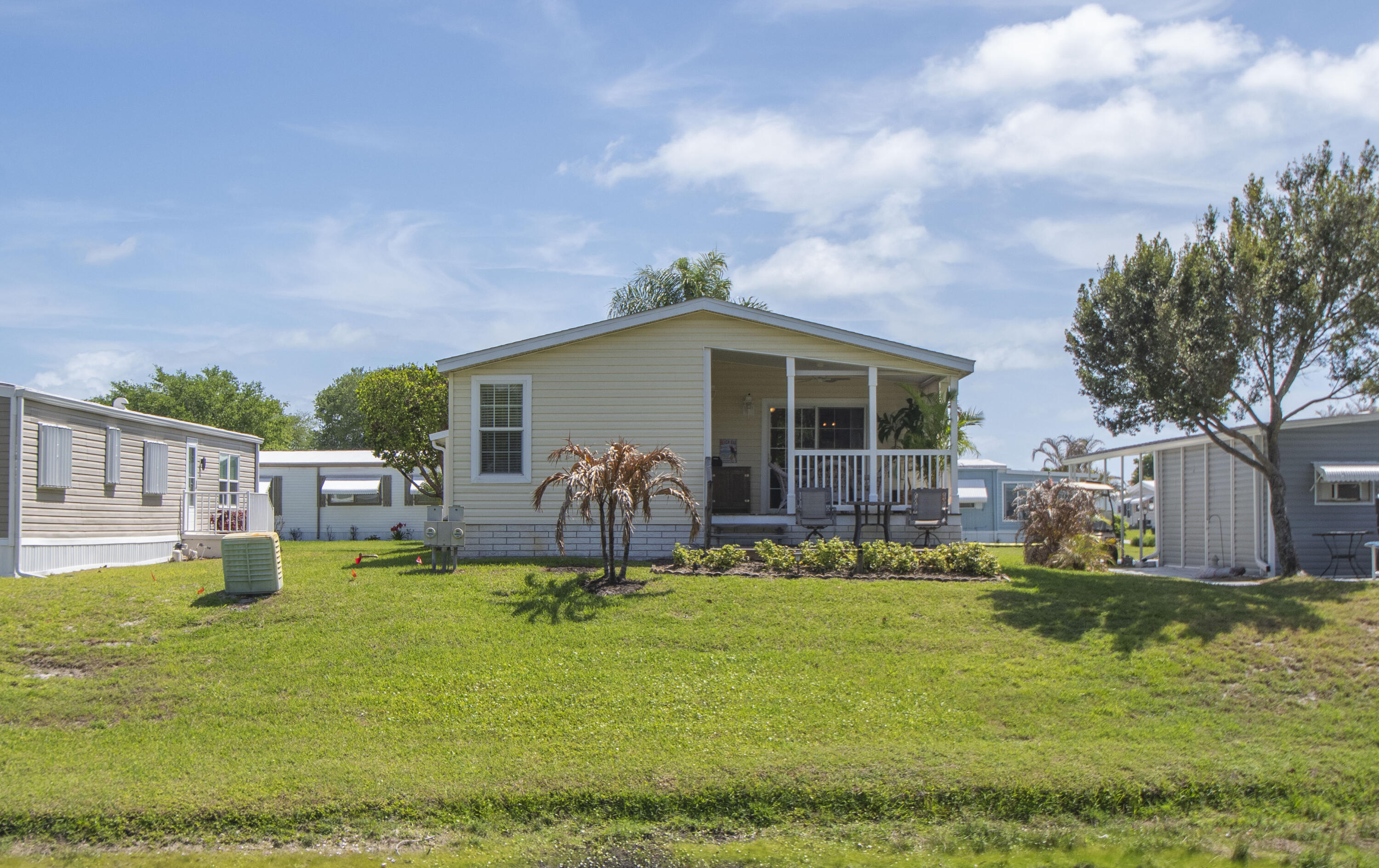 Pinelake Village - Residential