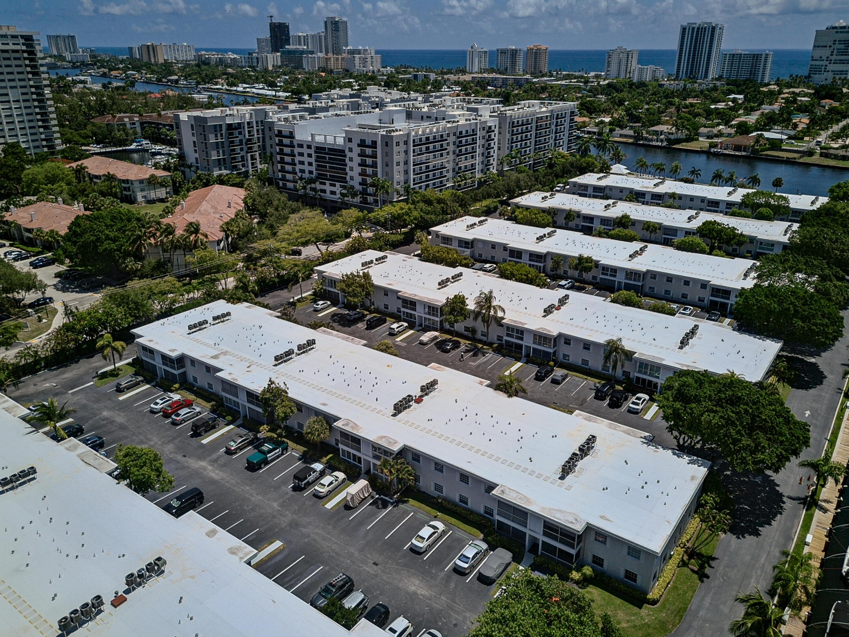 6457 BAY CLUB Drive 3