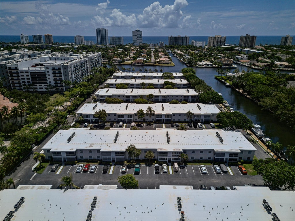 Photo of 6457 BAY CLUB Drive #3, Fort Lauderdale, FL 33308 (MLS # B26092269)