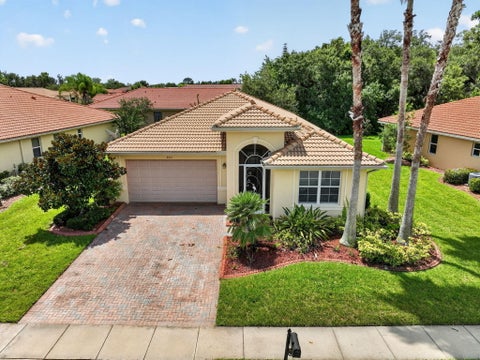 Photo of 6311 ASTOR Place, Vero Beach, FL 32966 (MLS # B26090453)