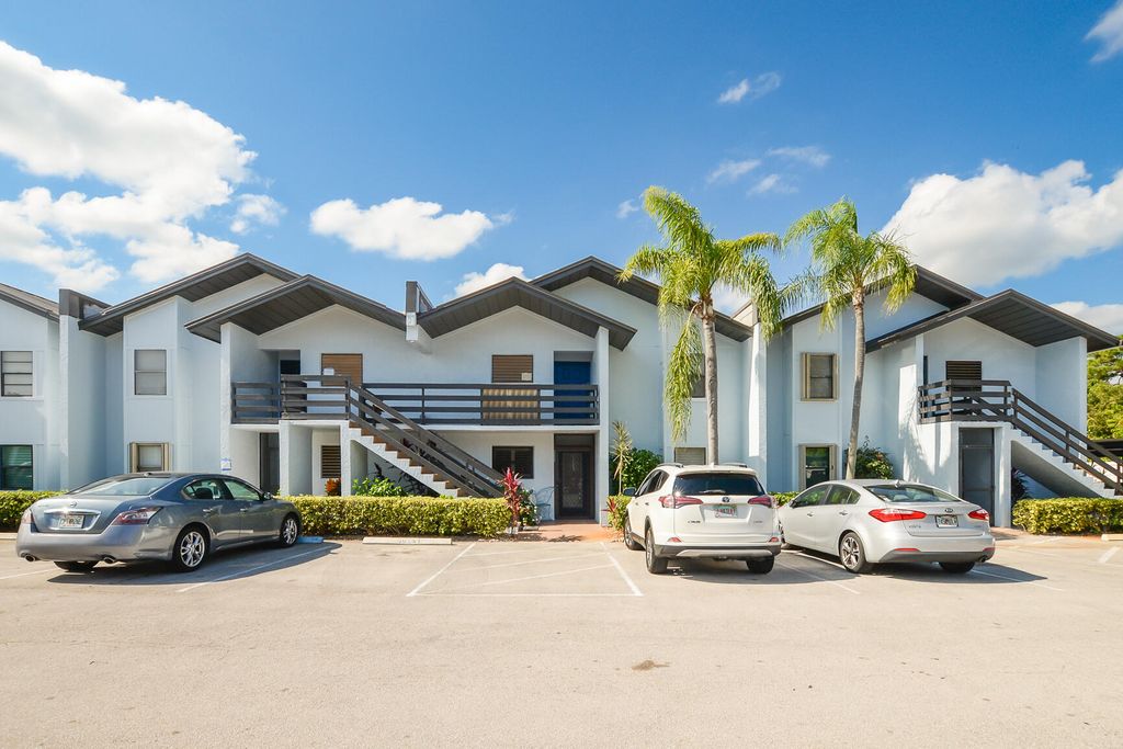 Photo of 1831 SW Palm City Road #C501, Stuart, FL 34994 (MLS # R11142204)