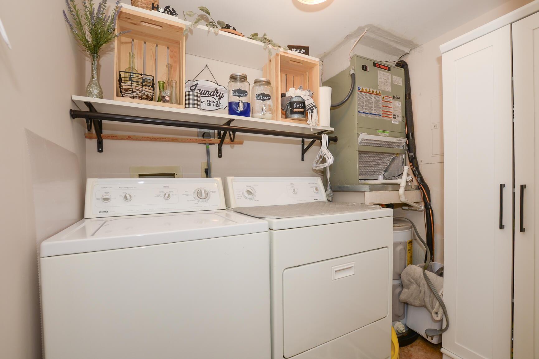 PARK SQUARE CONDO (AKA CO - Residential