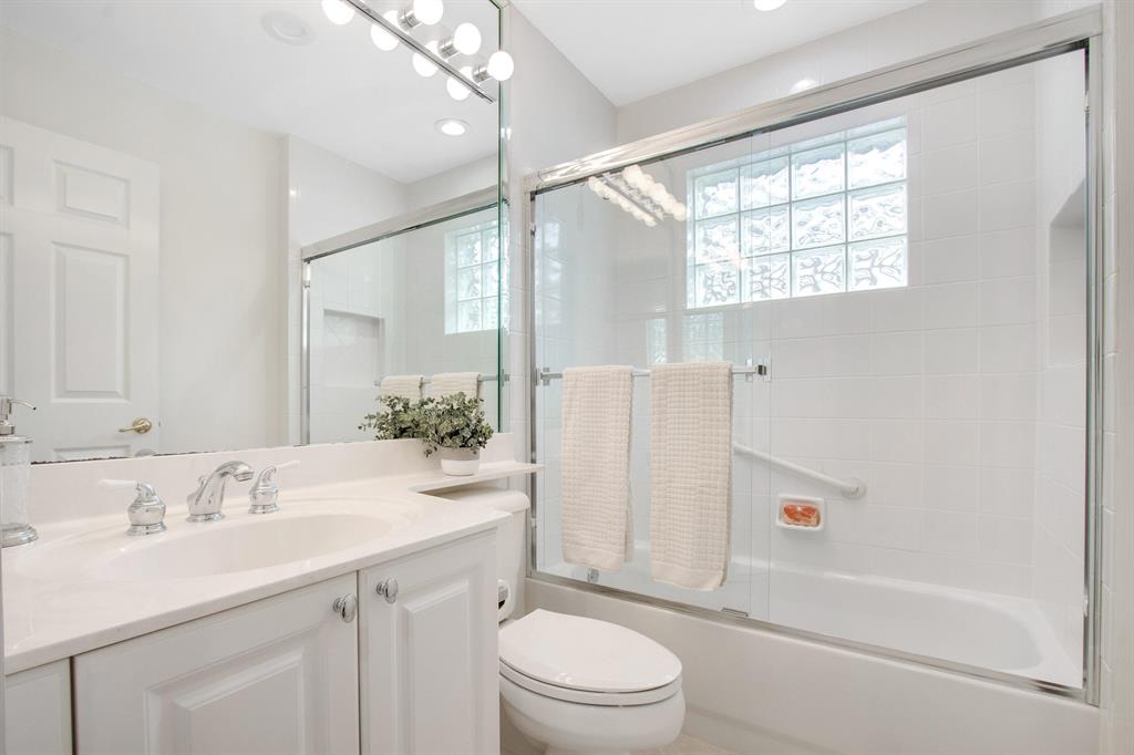 VALENCIA ISLES 1 - Residential