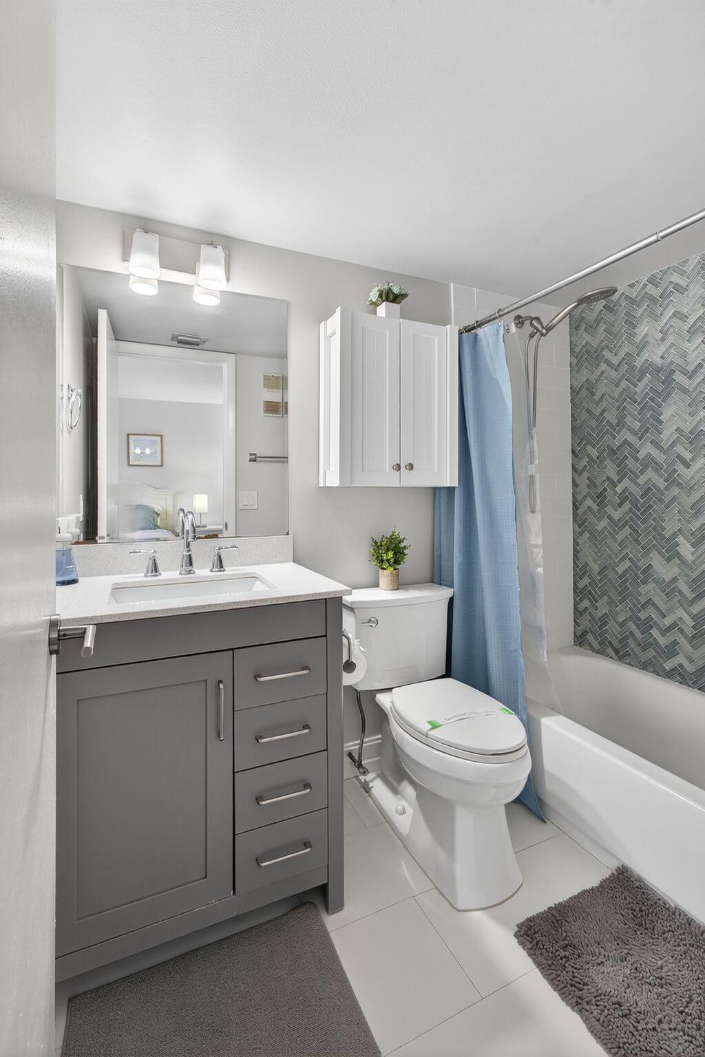 SEA RISE CONDO - Residential