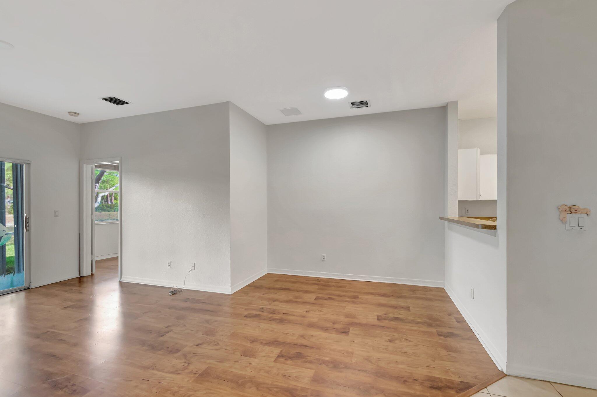 3070 Grandiflora Drive