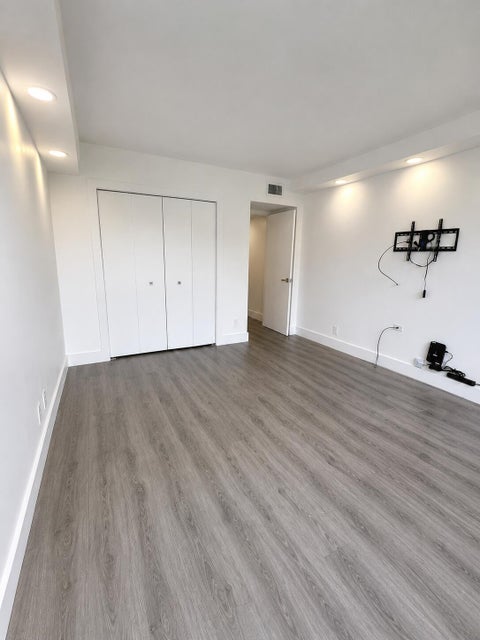 Tiny photo for 3930 Oaks Clubhouse Drive #303, Pompano Beach, FL 33069 (MLS # B26042761)