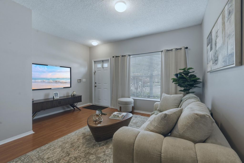 Photo of 16635 Hemingway Drive, Weston, FL 33326 (MLS # B26022299)
