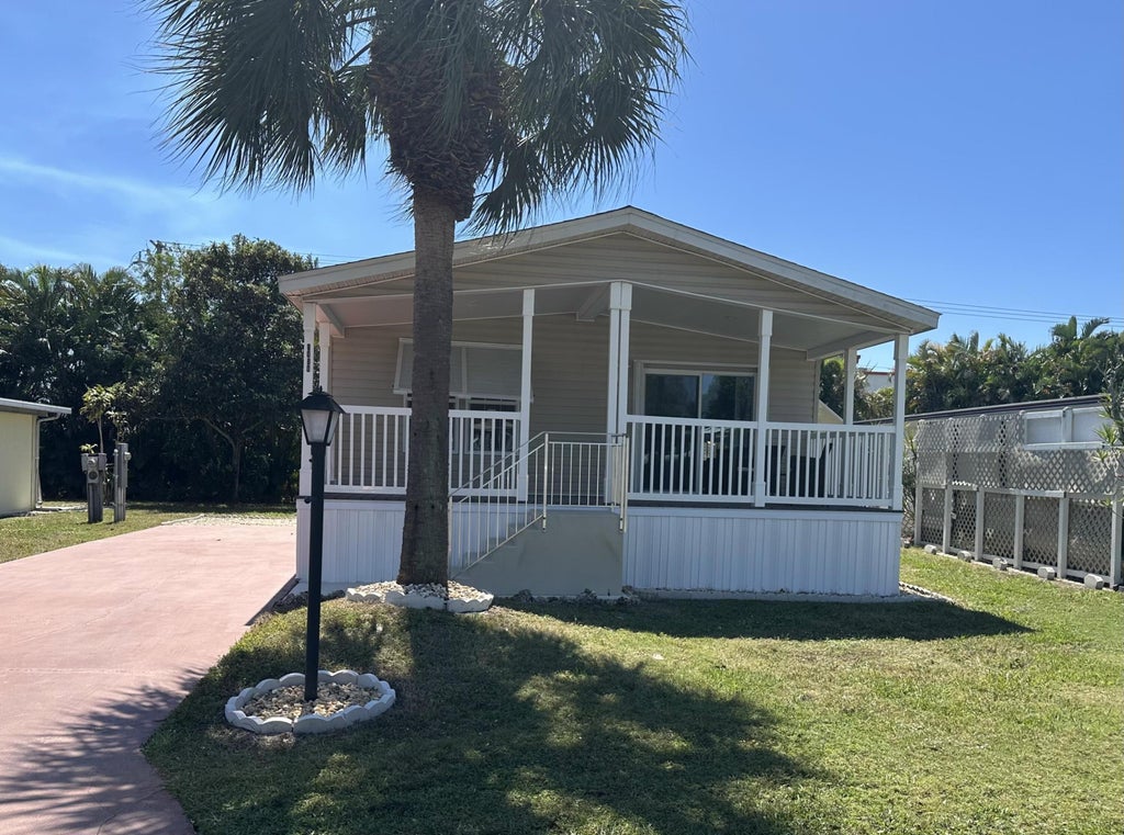 Photo of 8080 SOUTH Street, Boca Raton, FL 33433 (MLS # B26094105)