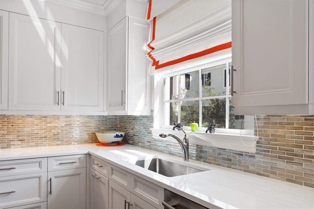 CANNERY ROW - Residential Lease