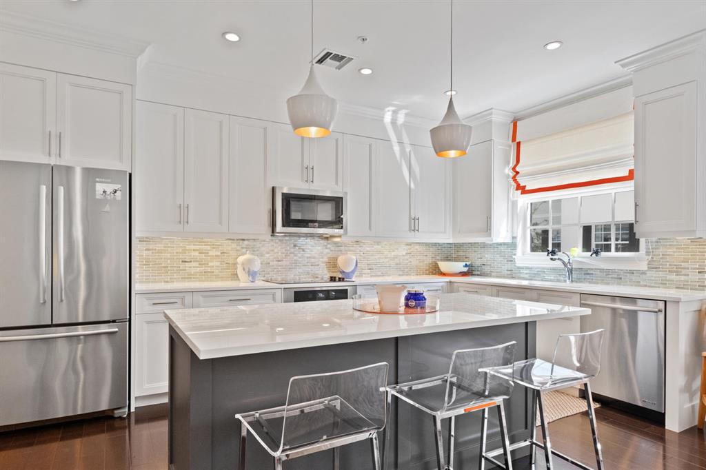 CANNERY ROW - Residential Lease