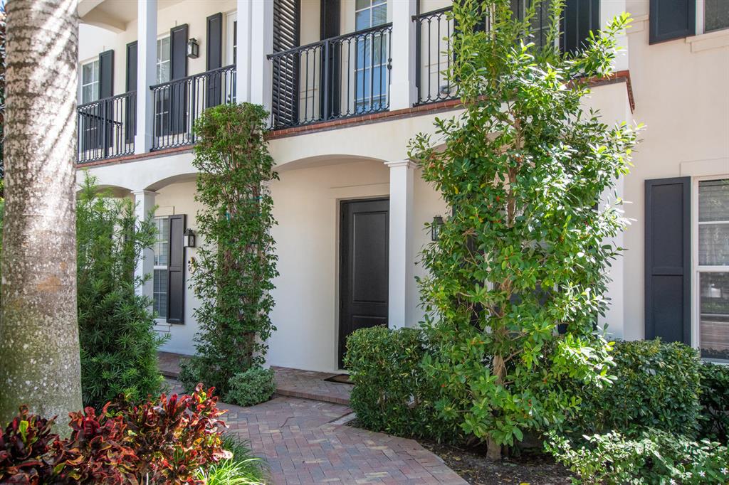 CANNERY ROW - Residential Lease