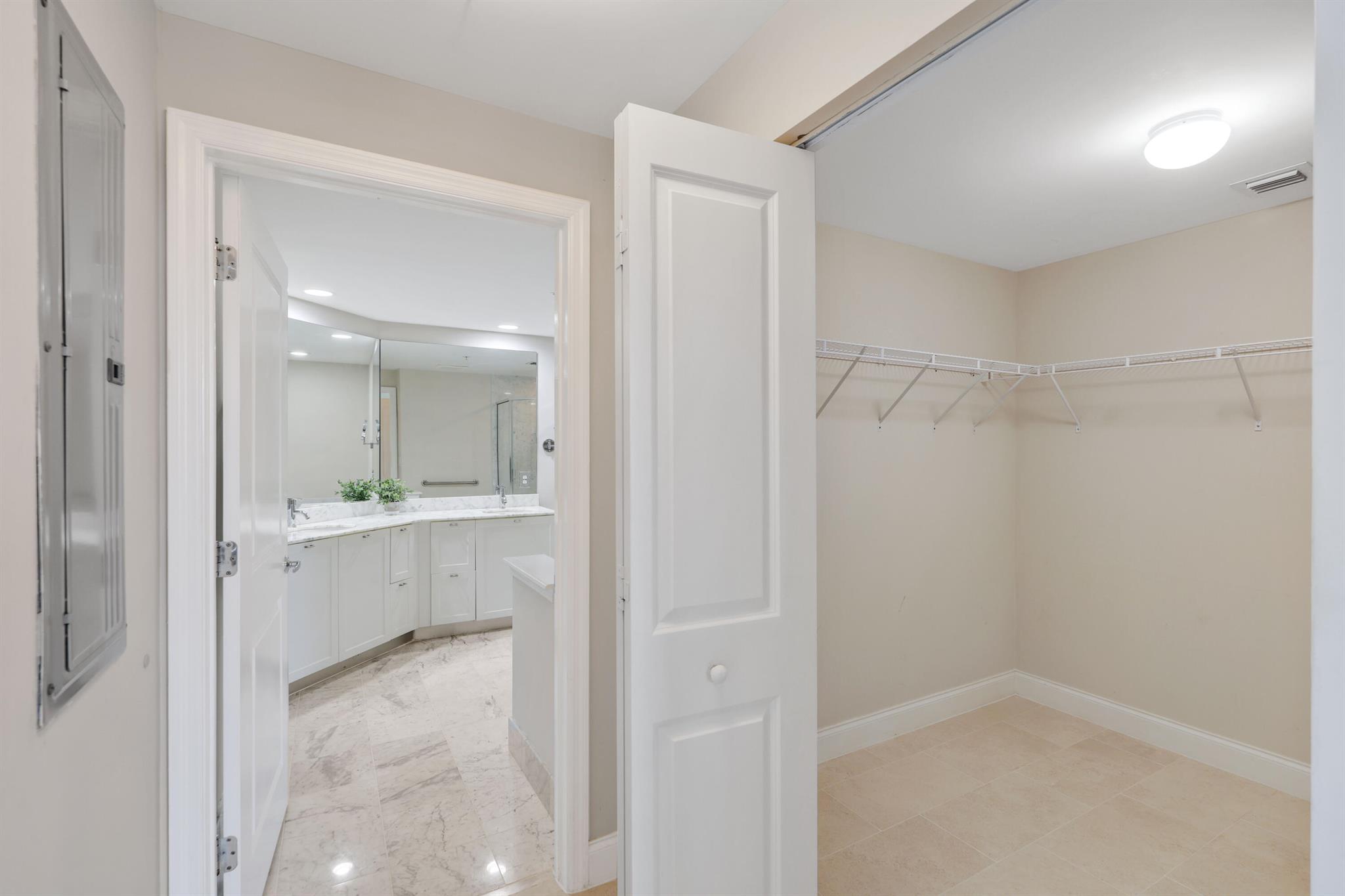 ASTOR CONDO - Residential